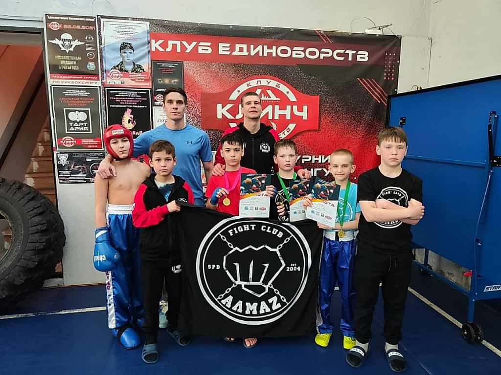 клинч 2.jpg клинч 2.jpg